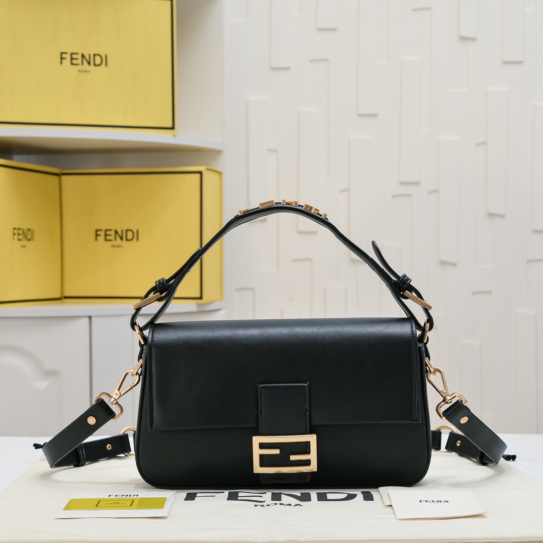 FENDI BAGUETTE handbag 6809