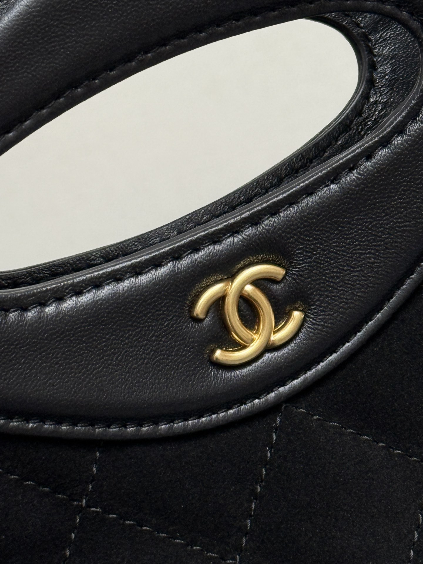 Chanel 25P 31 series bag mini 99339