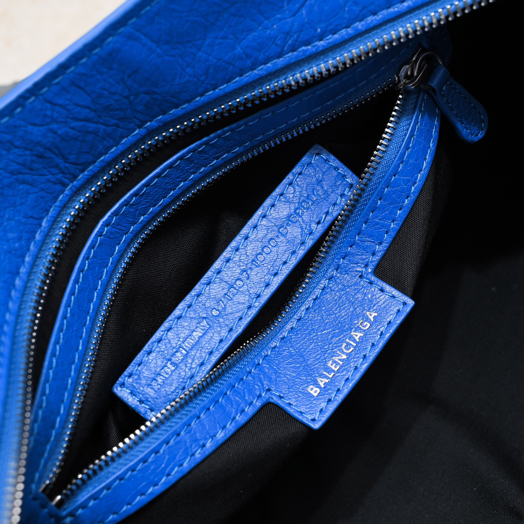 Balenciaga neo cagole motorcycle trapezoid medium