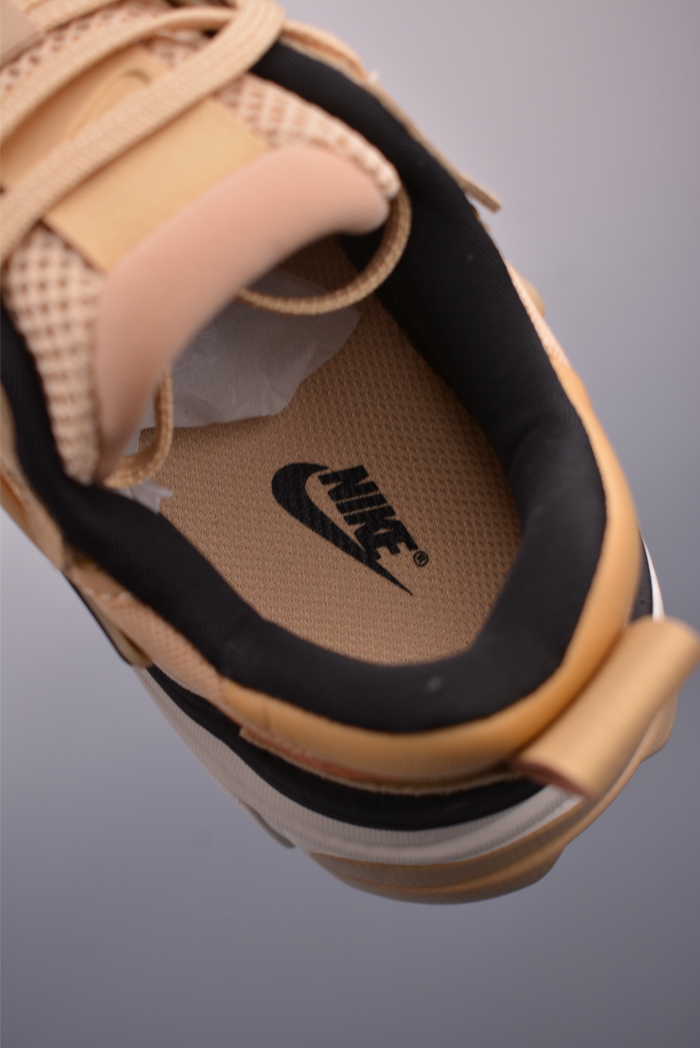 NIKE V2K Runtekk 