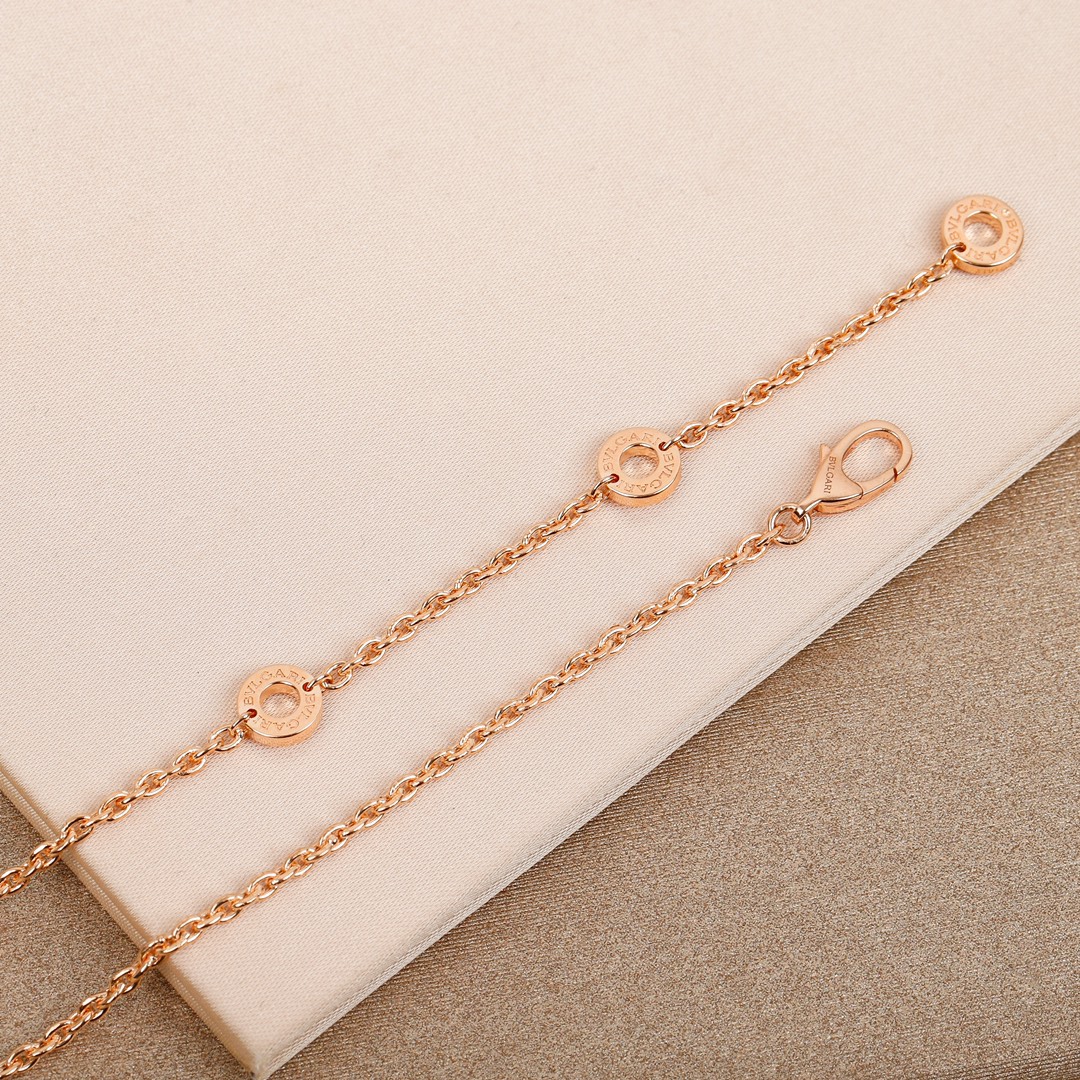 Bulgari rivet ruby ​​necklace