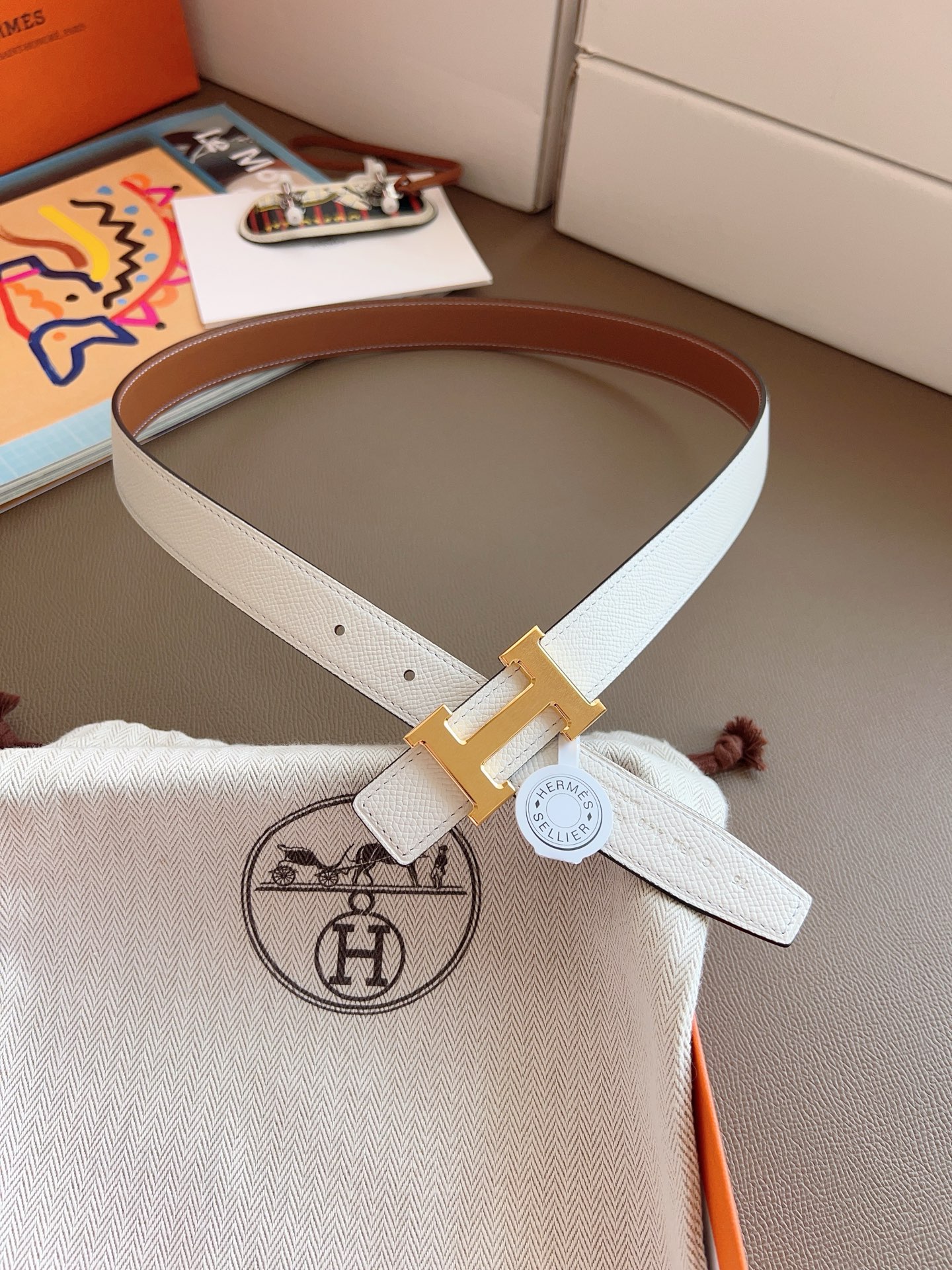 Hermès 2025 New Women's Double-Sided Belt 2.4cm Width