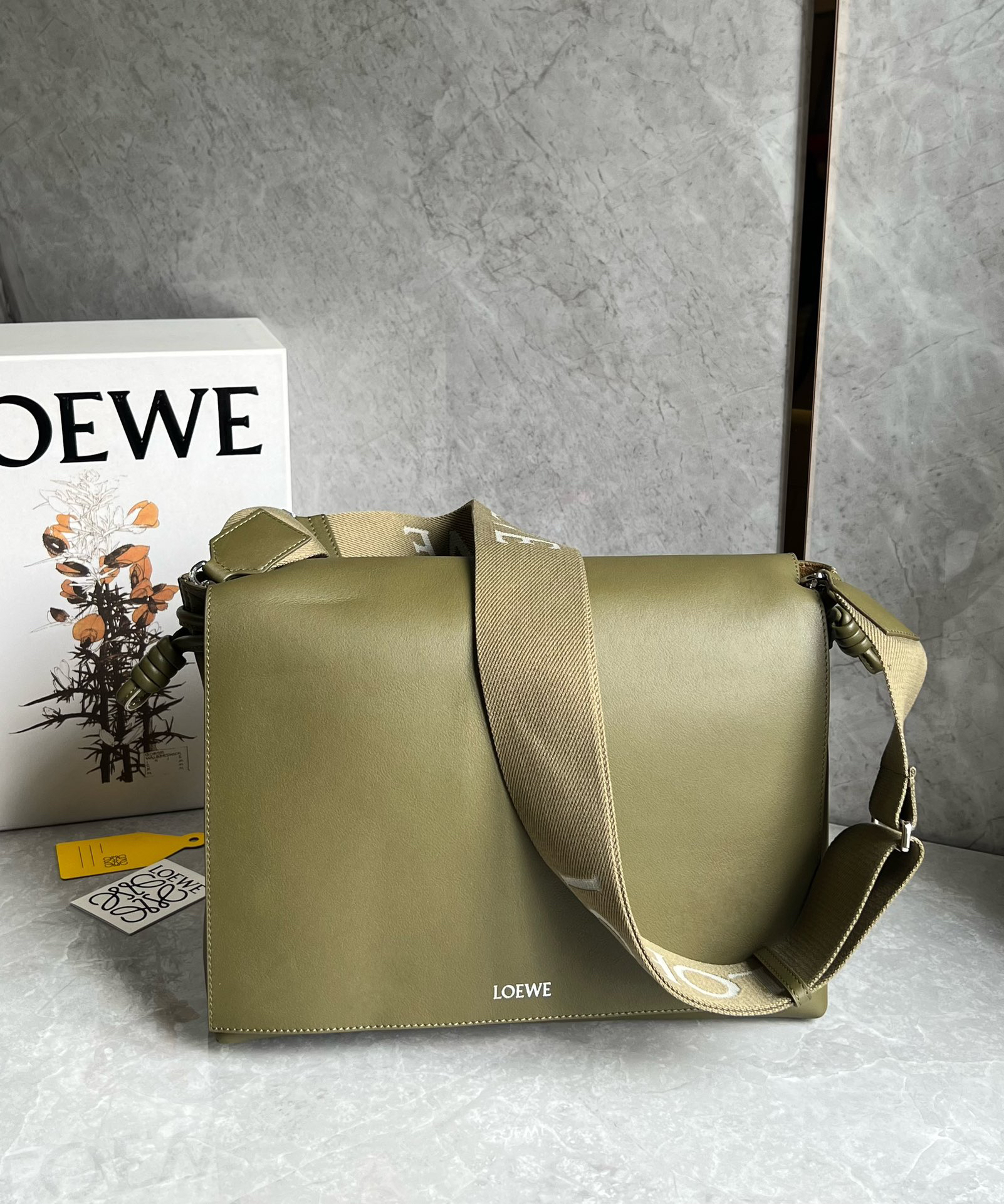 Loewe Flamenco satchel messenger bag 0901