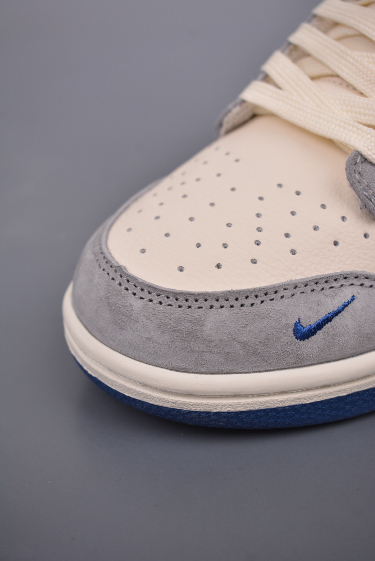 Fragment Design x Nike SB Dunk Low Dark Grey Off-White Indigo KK1688-089