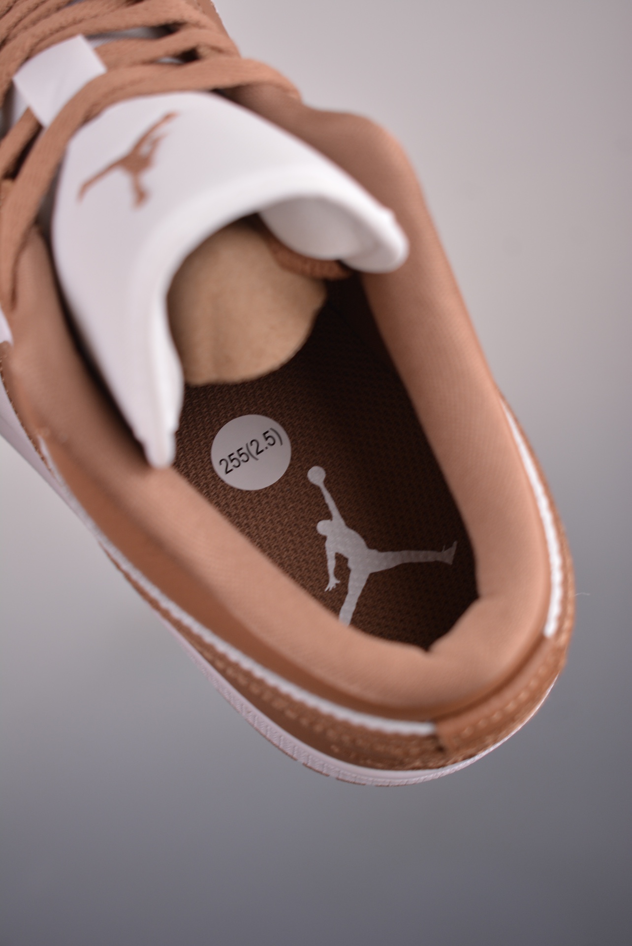Air Jordan 1 Low GS Archaeo Brown brown and white DC0774-202