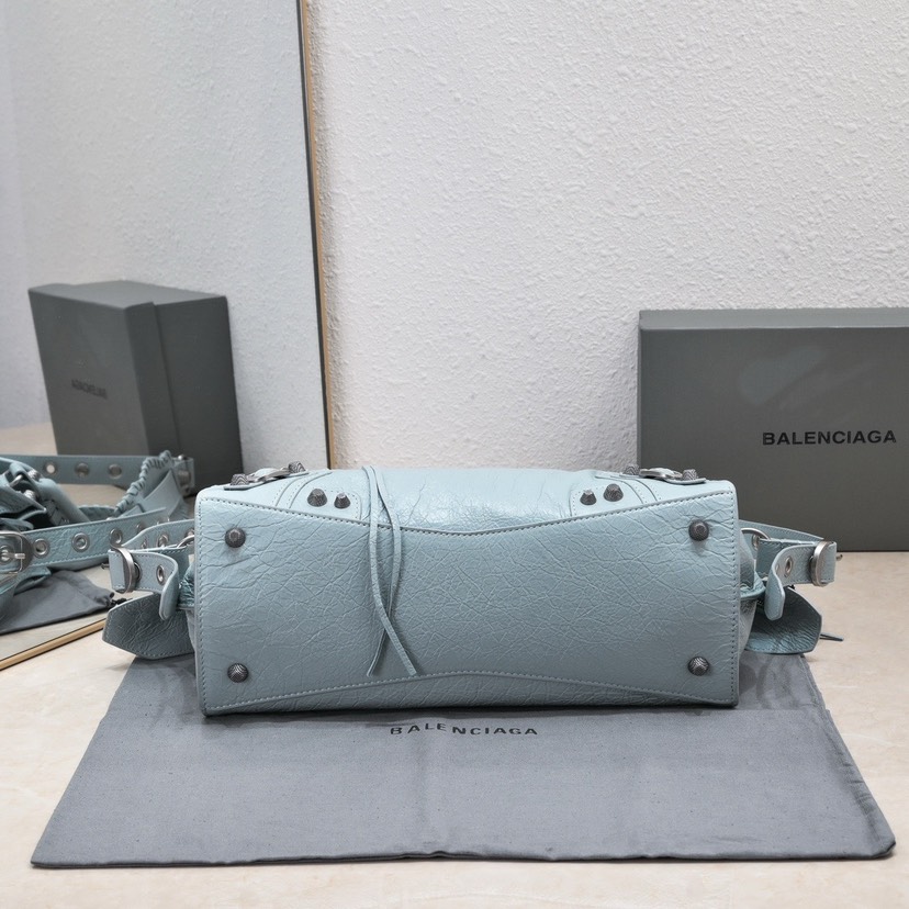 Balenciaga NE​O​ CAGOLE Motorcycle Trapezoid Medium