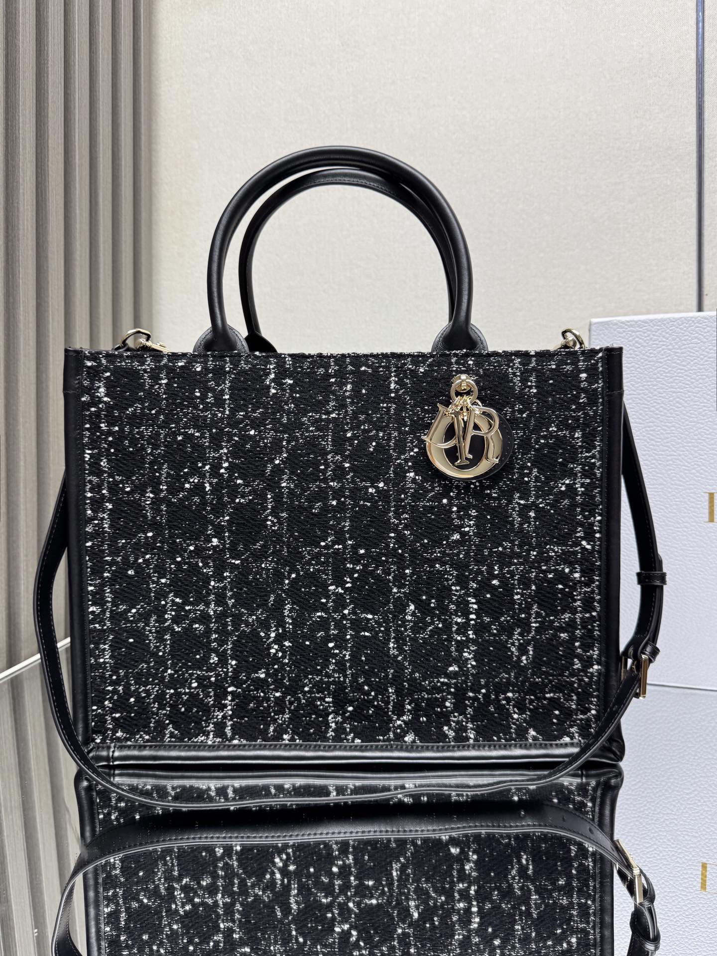 Dior BOOK TOTE handbag 7034 1324