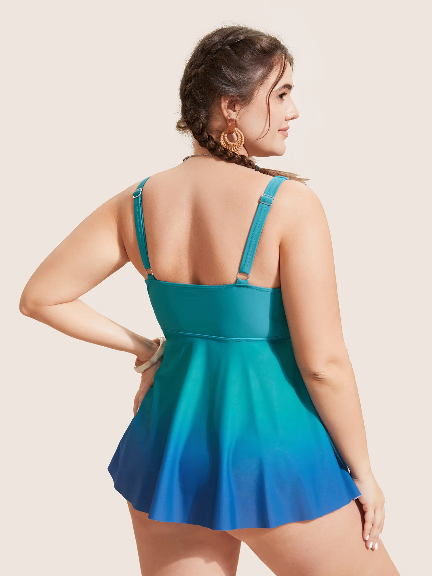 V Neck Ombre Tiered Ruffles Swim Top