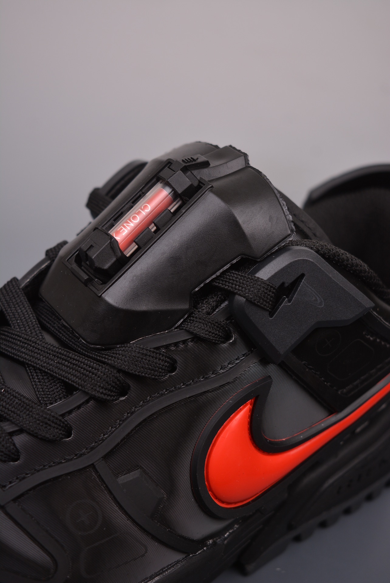 Studios x Nike Dunk Genesis Low Edition of 5849 black and red HF0438-001