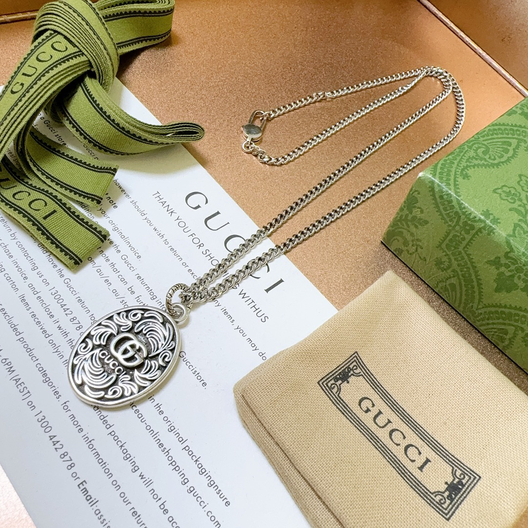 Gucci Anger Forest Series GG Round Vintage Necklace