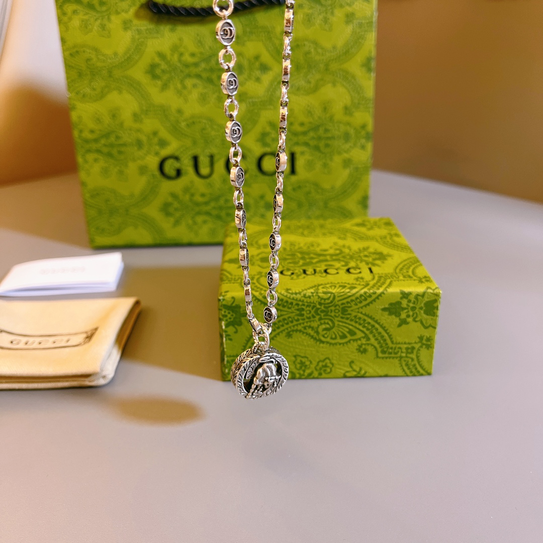 Gucci Anger Forest Series GG Bullfighting Vintage Necklace