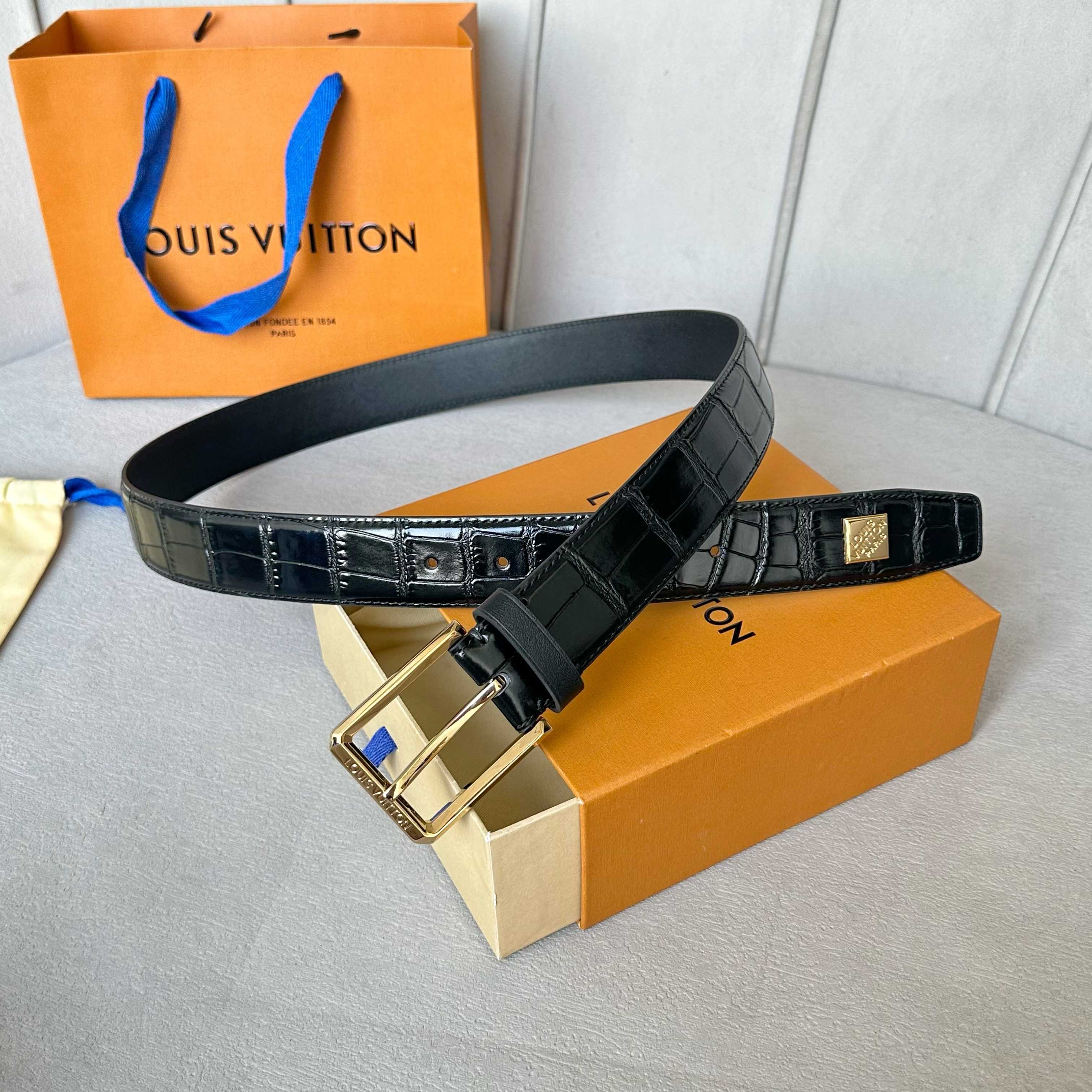 Louis Vuitton Crocodile Pattern Pin Buckle Men's Belt 3.5CM