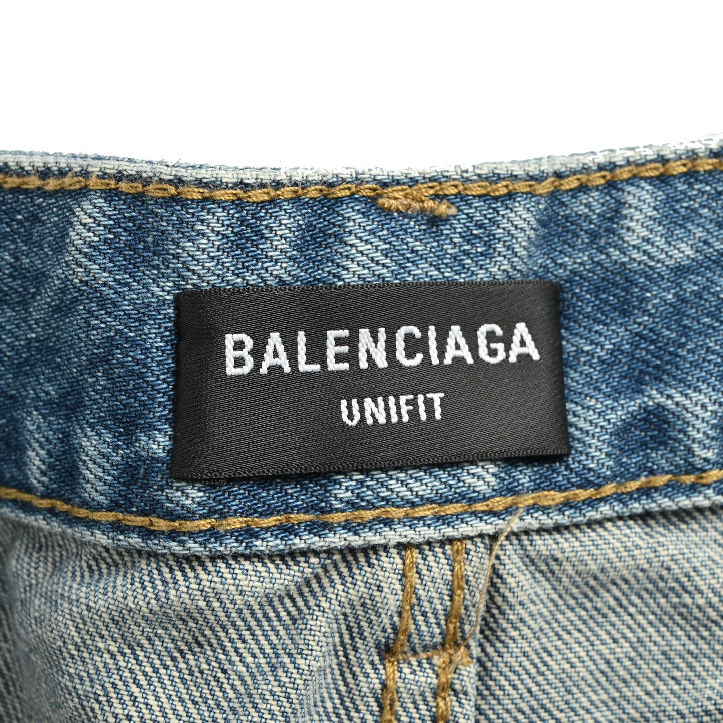 Balenciaga 24ss distressed fringe hem denim shorts