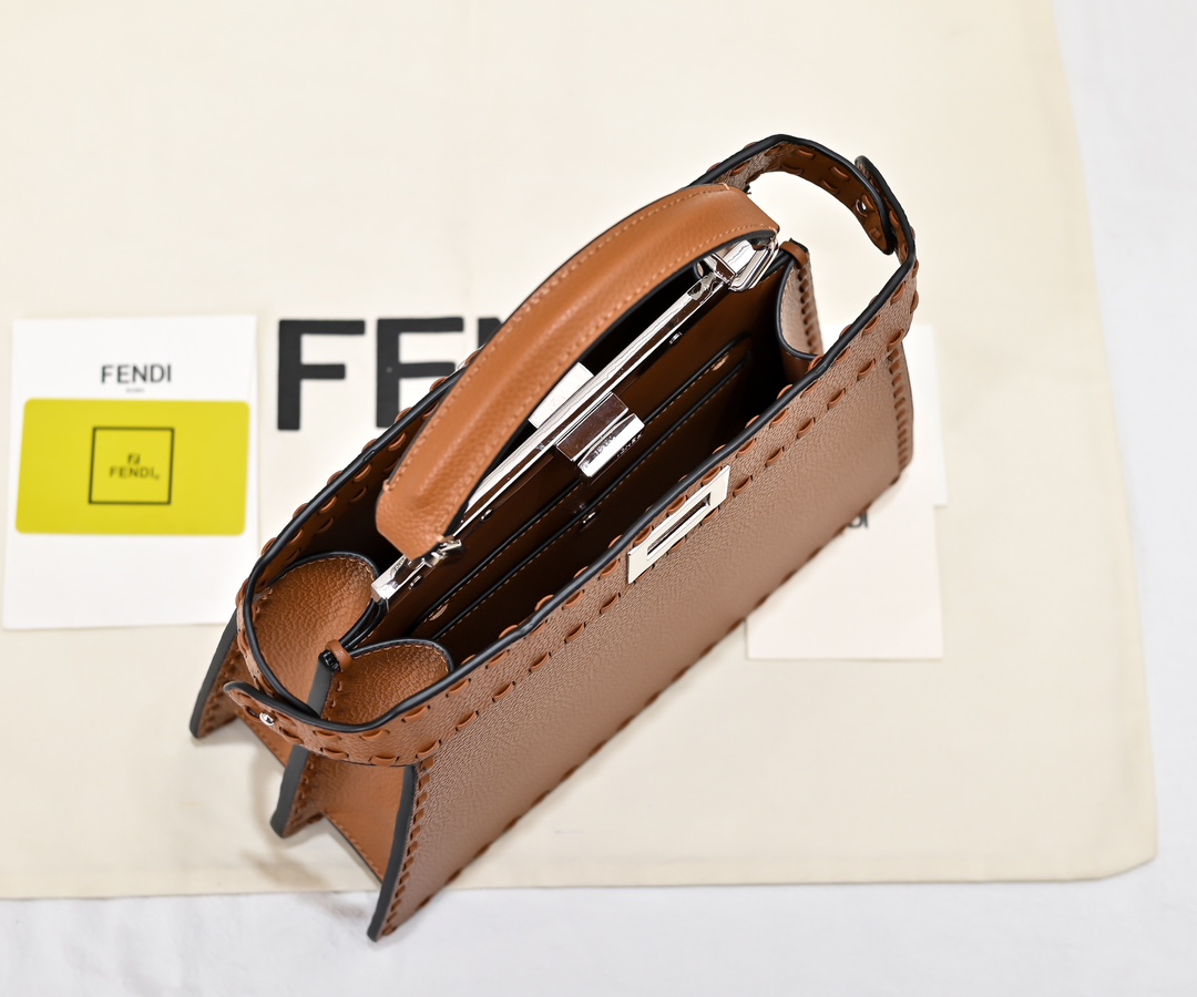 FENDI ekalboo macaron hand-sewn kitten bag 3361
