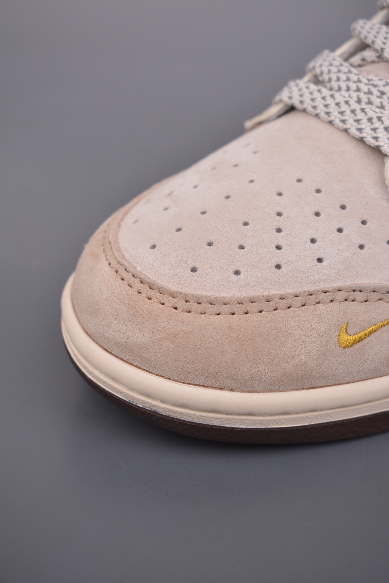 Supremex Stussy x Nike By You SB Dunk Low Retro SP Beige Grey Gold Embroidery XS1086-001