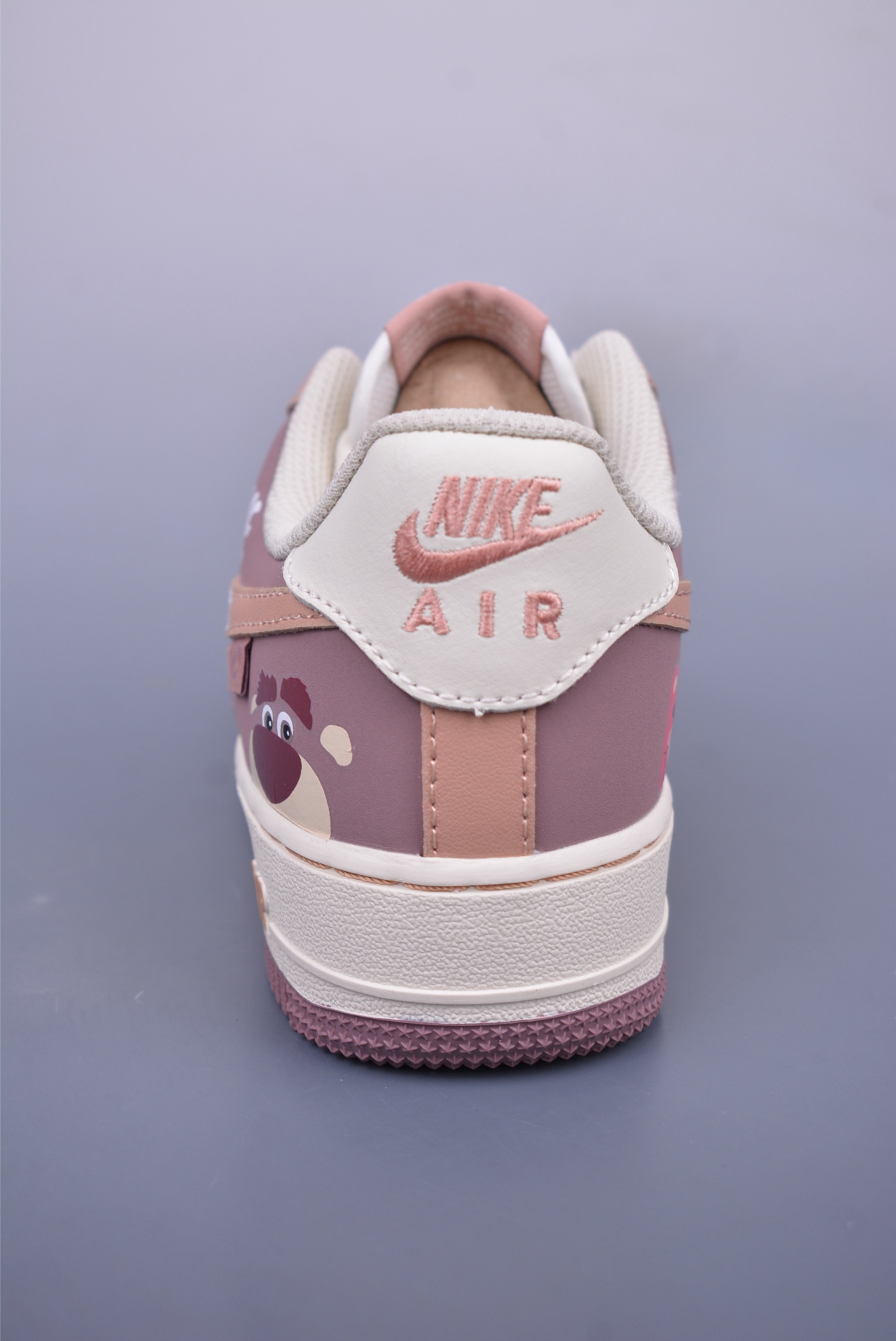 Nike Air Force 1 07 Low Sneakers Strawberry Bear DB3301-551