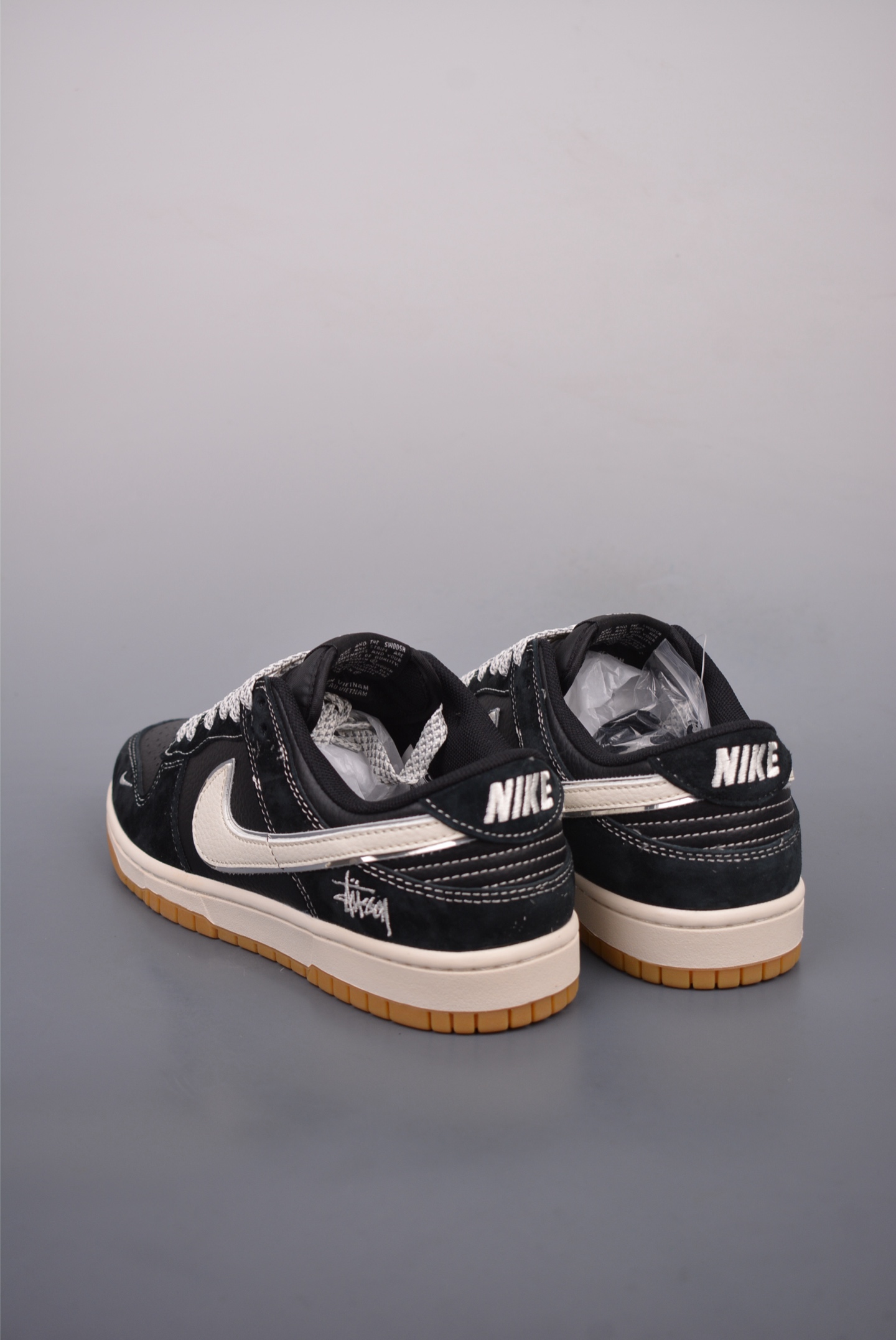 Stussy x Nike By You SB Dunk Low Retro SP BlackOff-White XX3168-115
