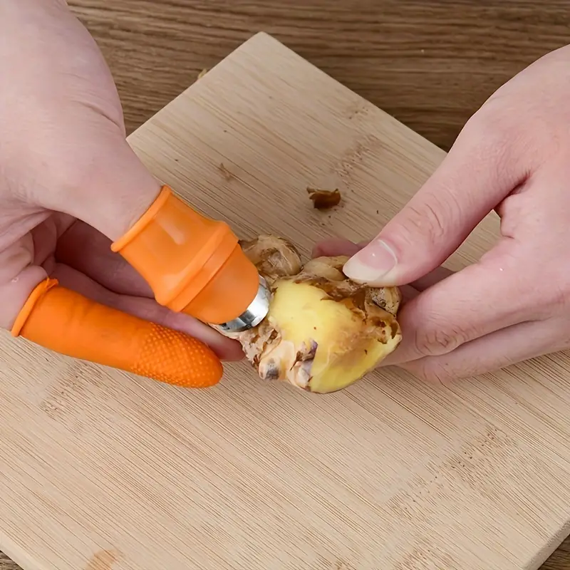 (🎉Flash Sale - 45% Off)Gardening Thumb Knife - Buy 3 Get 1 Free（Each one comes with 5 finger sleeves）