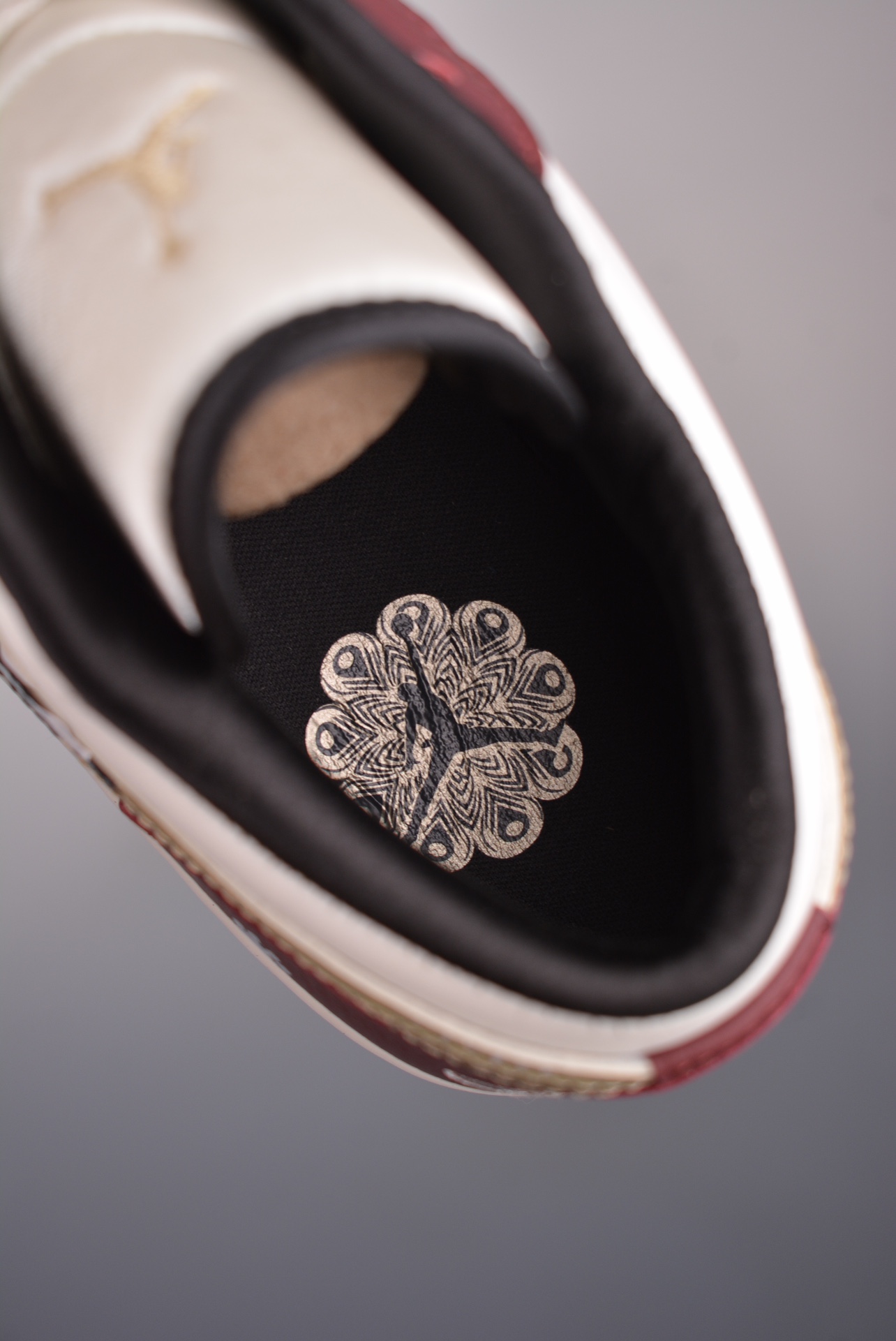 Air Jordan 1 Pouting Panda Red