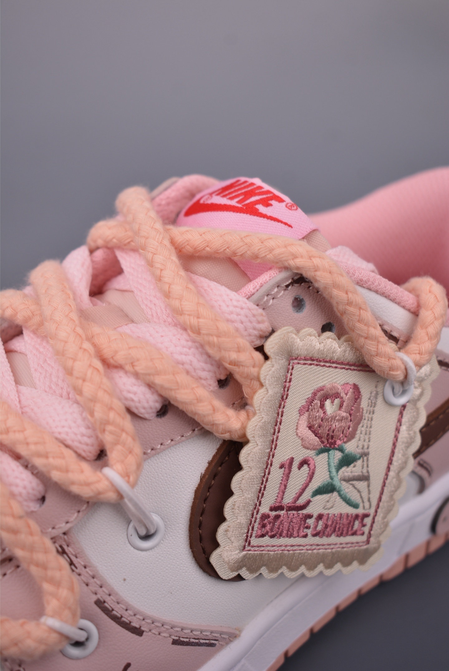 Nike SB Dunk Low Sneakers 