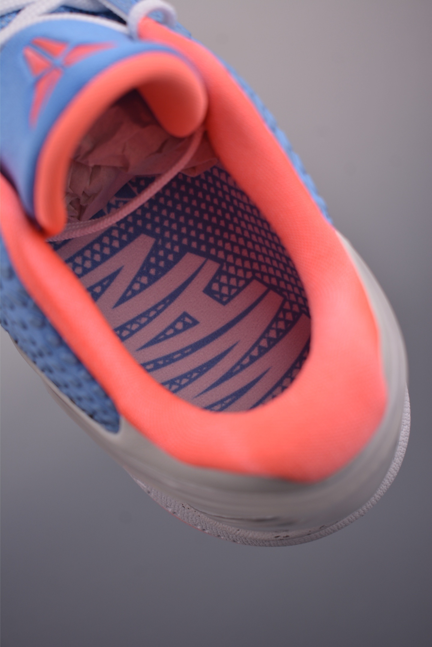 Nike Kobe 6 Protro “Blue and white gradient” DJ5437-020