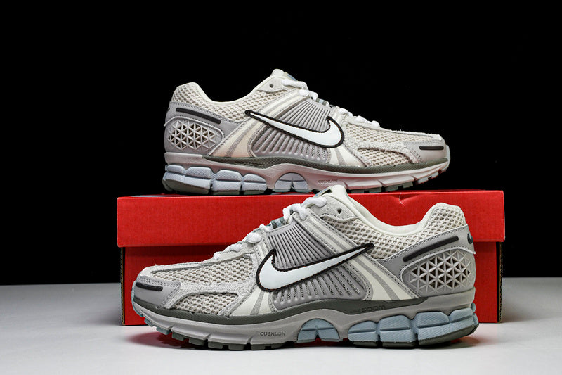 Zoom Vomero 5 Men's Shoes