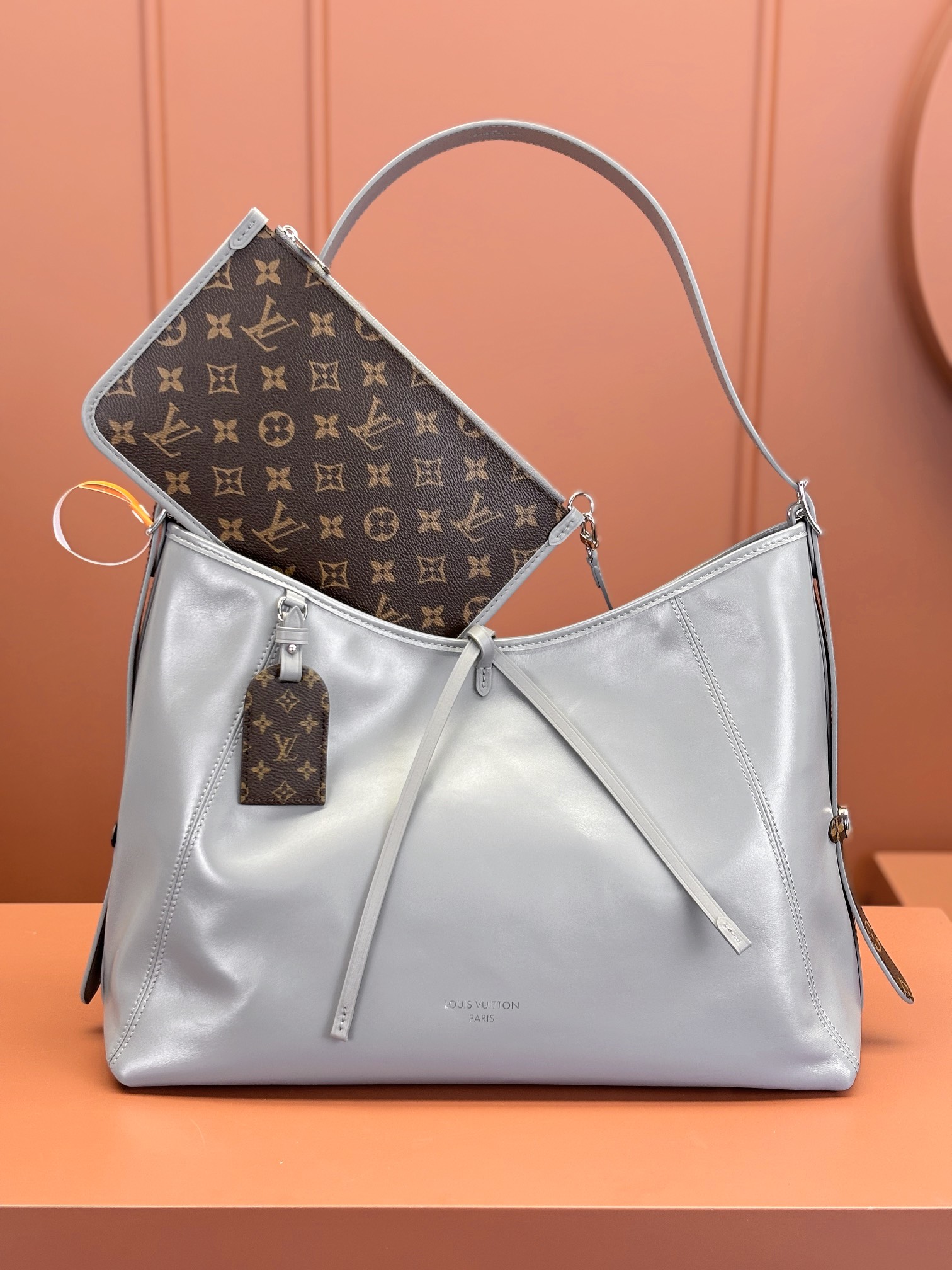 Louis Vuitton CARRYALL DARK Medium Handbag M12583