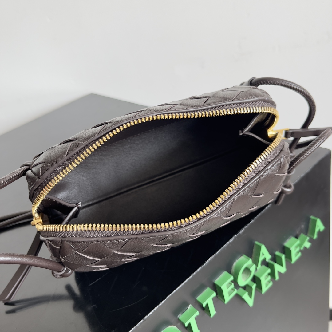 Bottega Veneta Concert Pouch Mini Bag 794258