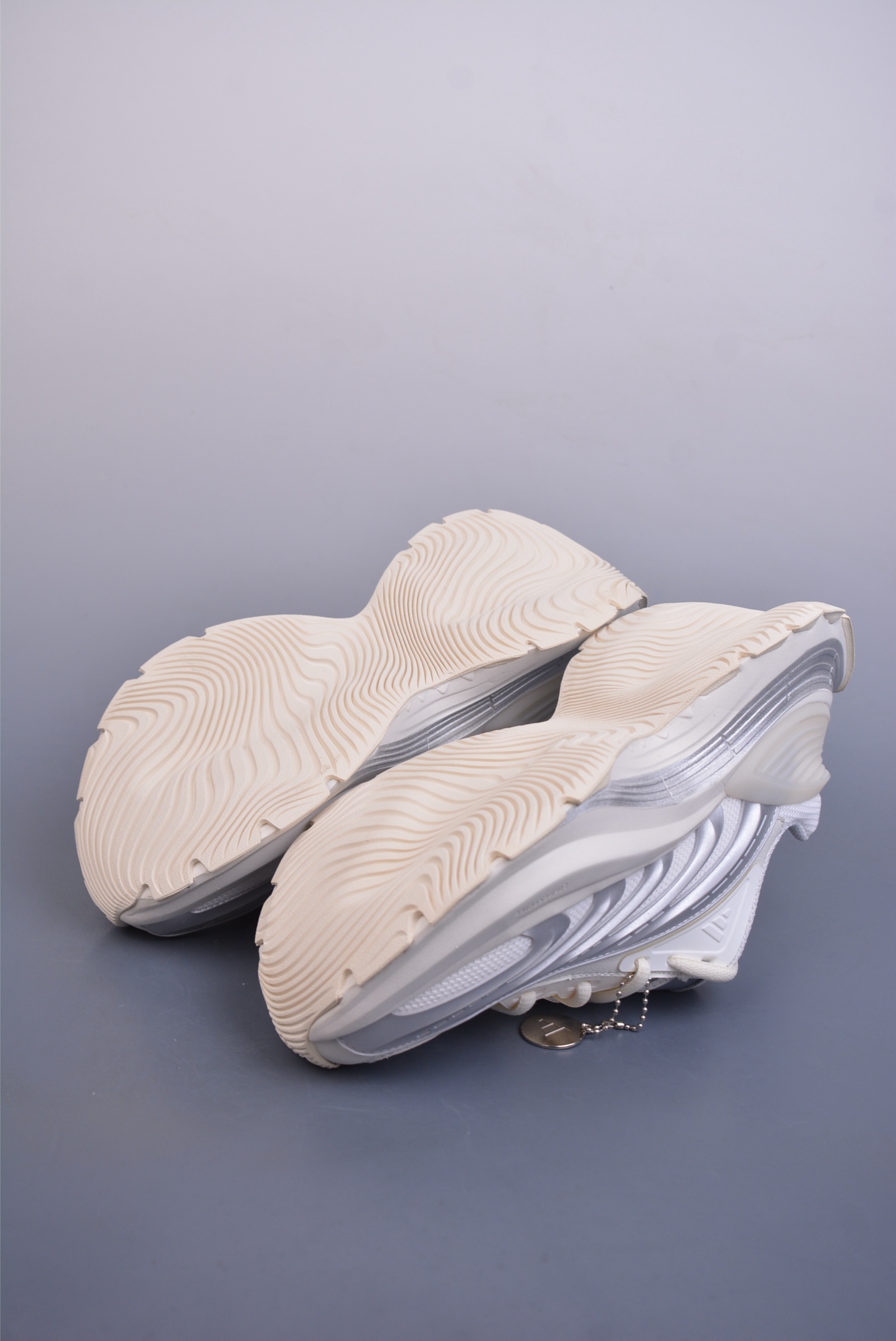 Adidas Vento XLG MTW Daddy Shoes White Silver Gray JR6390