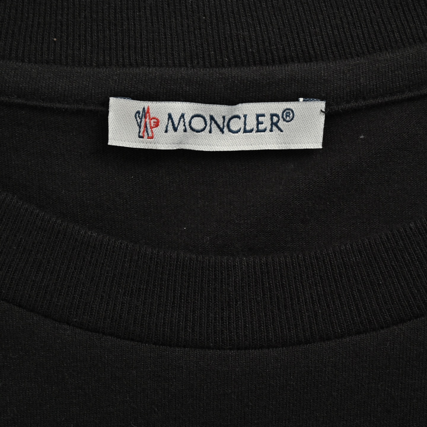 Moncler 25ss classic chest logo short sleeves