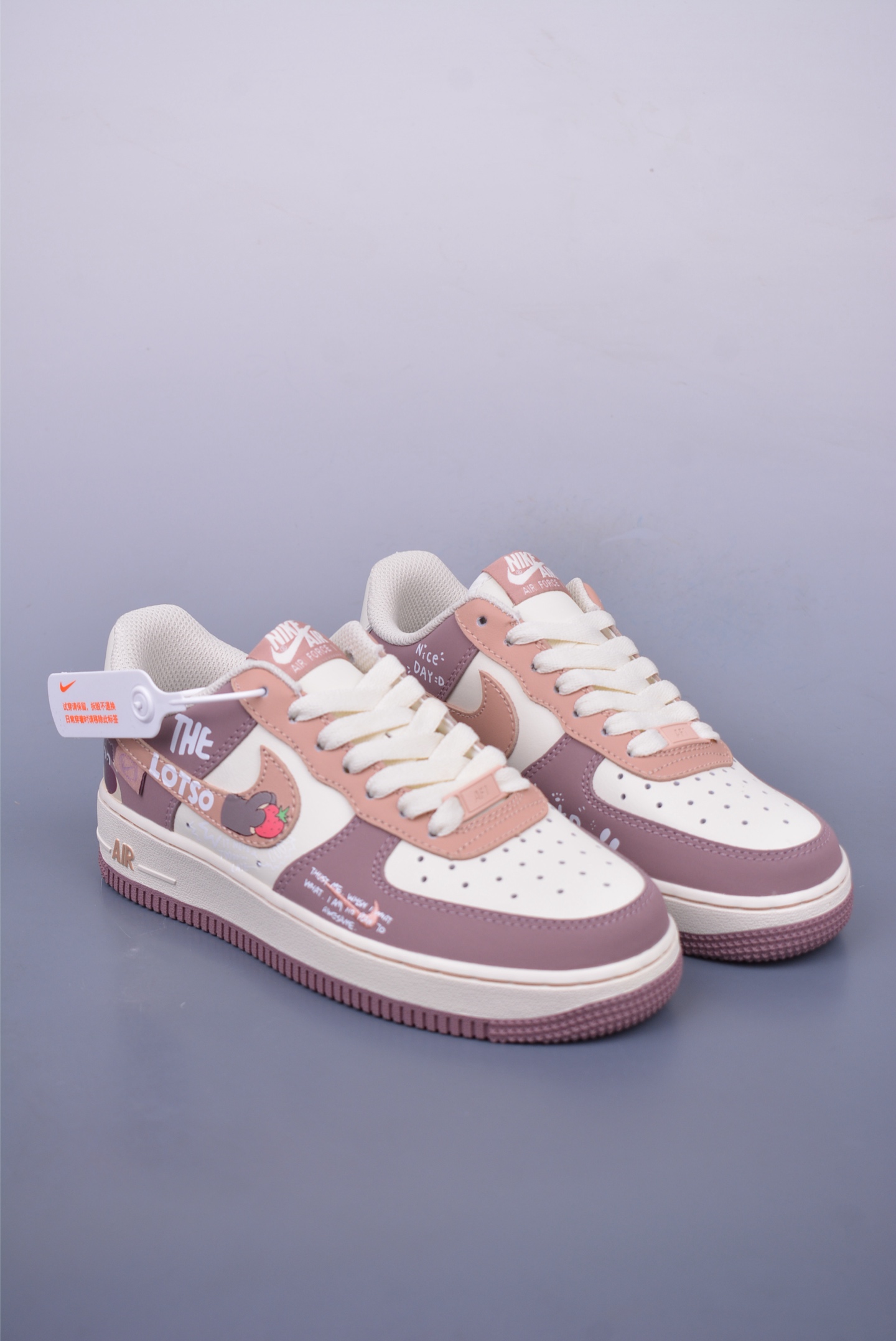 Nike Air Force 1 07 Low Sneakers Strawberry Bear DB3301-551