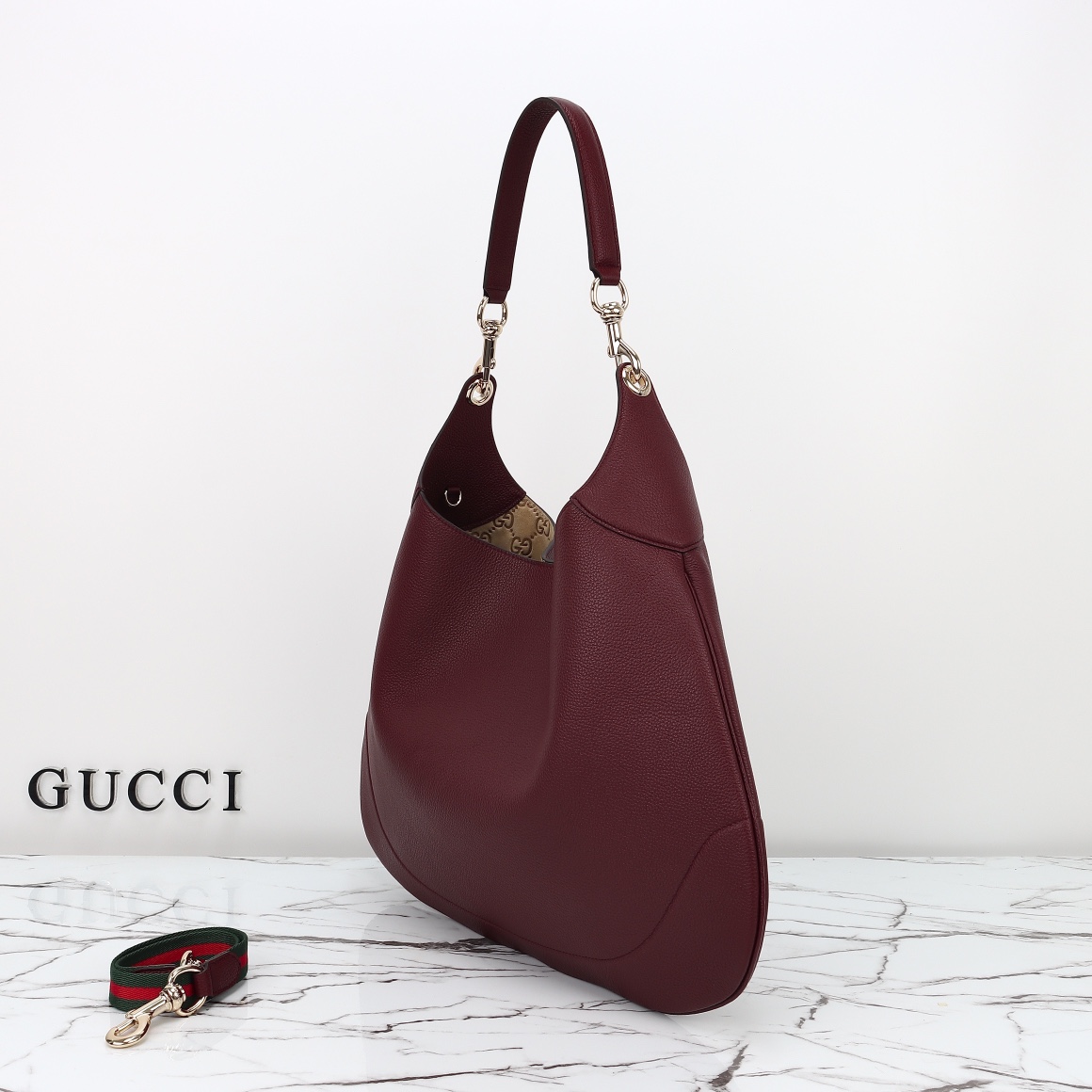ci B large shoulder bag ‎820169 AAEJU 6248