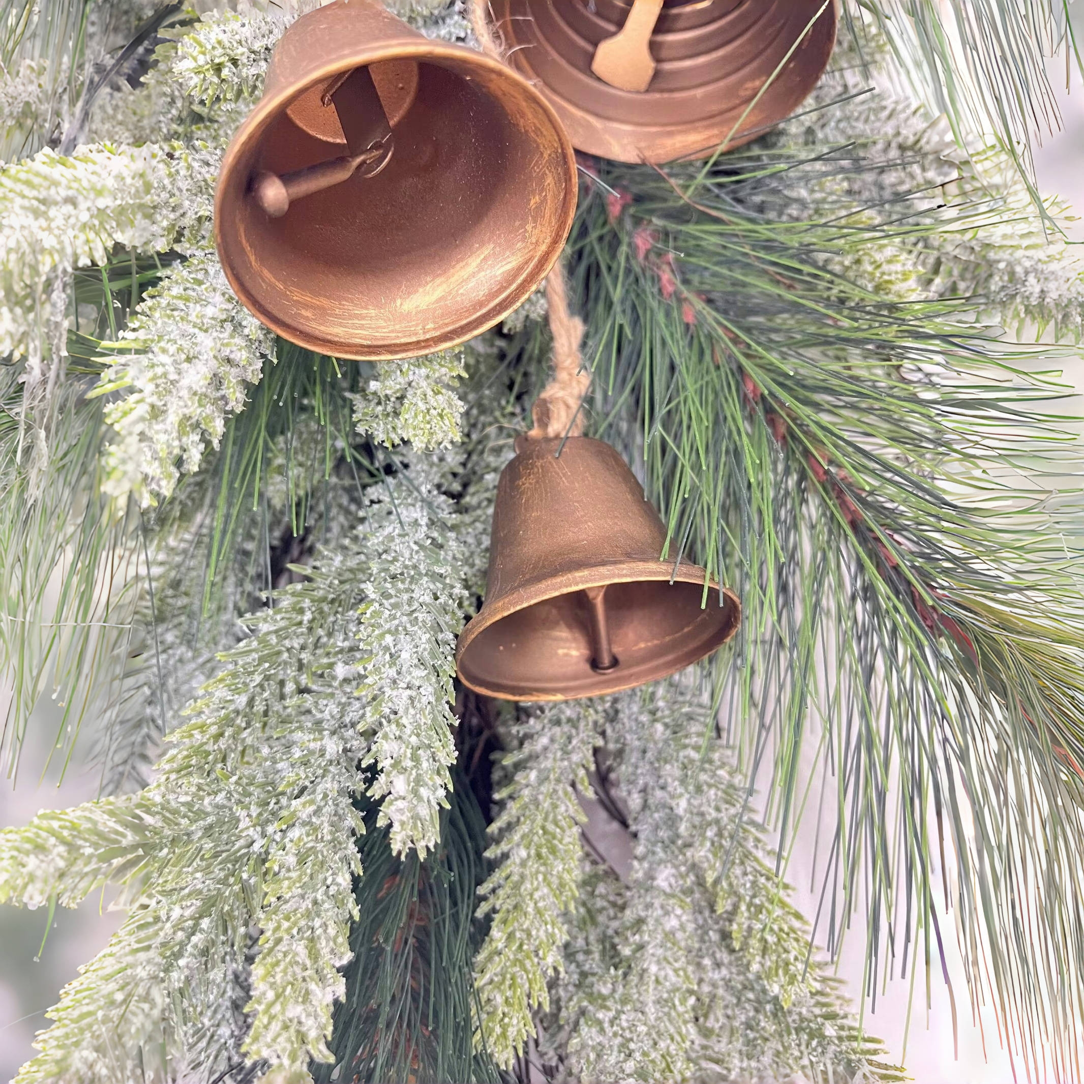 On Sale🎄Handmade Christmas Tear Drop Wreaths With Bells
