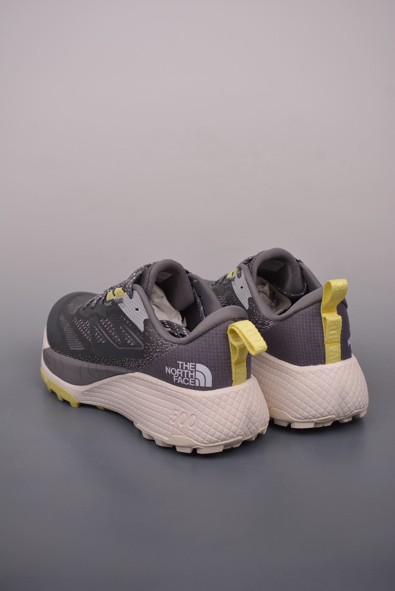The North Face Altamesa 500 sneakers dark gray and yellow NF0A83N35II