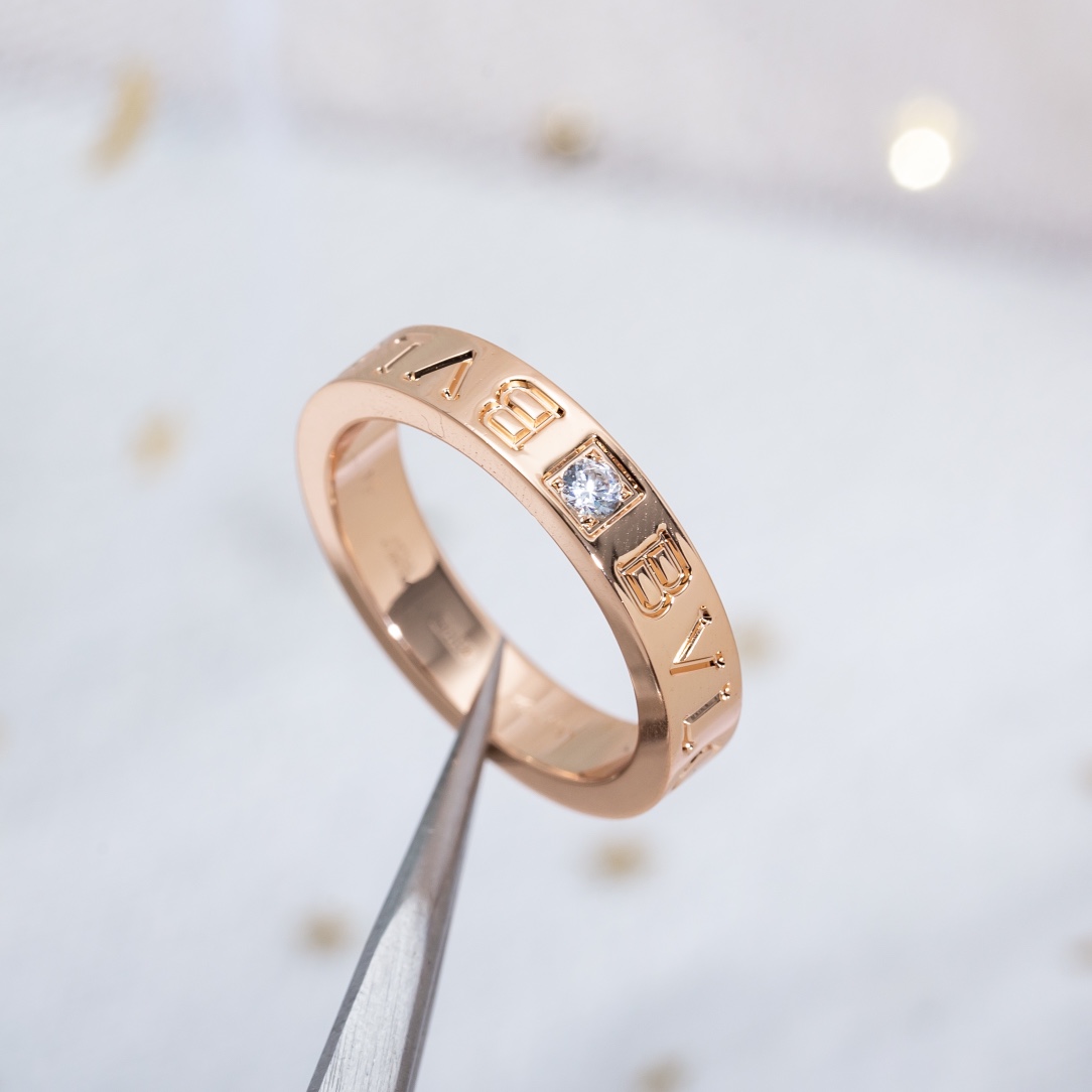 Bulgari letter logo ring