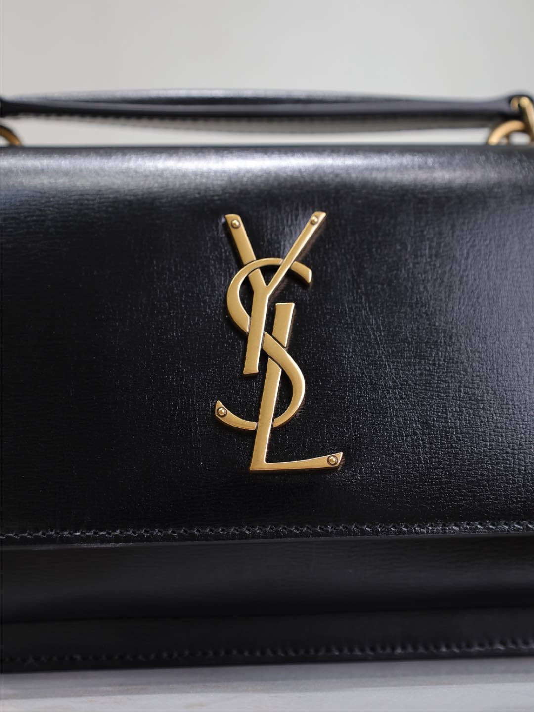 Yves Saint Laurent Sunset Woc Bag 533026