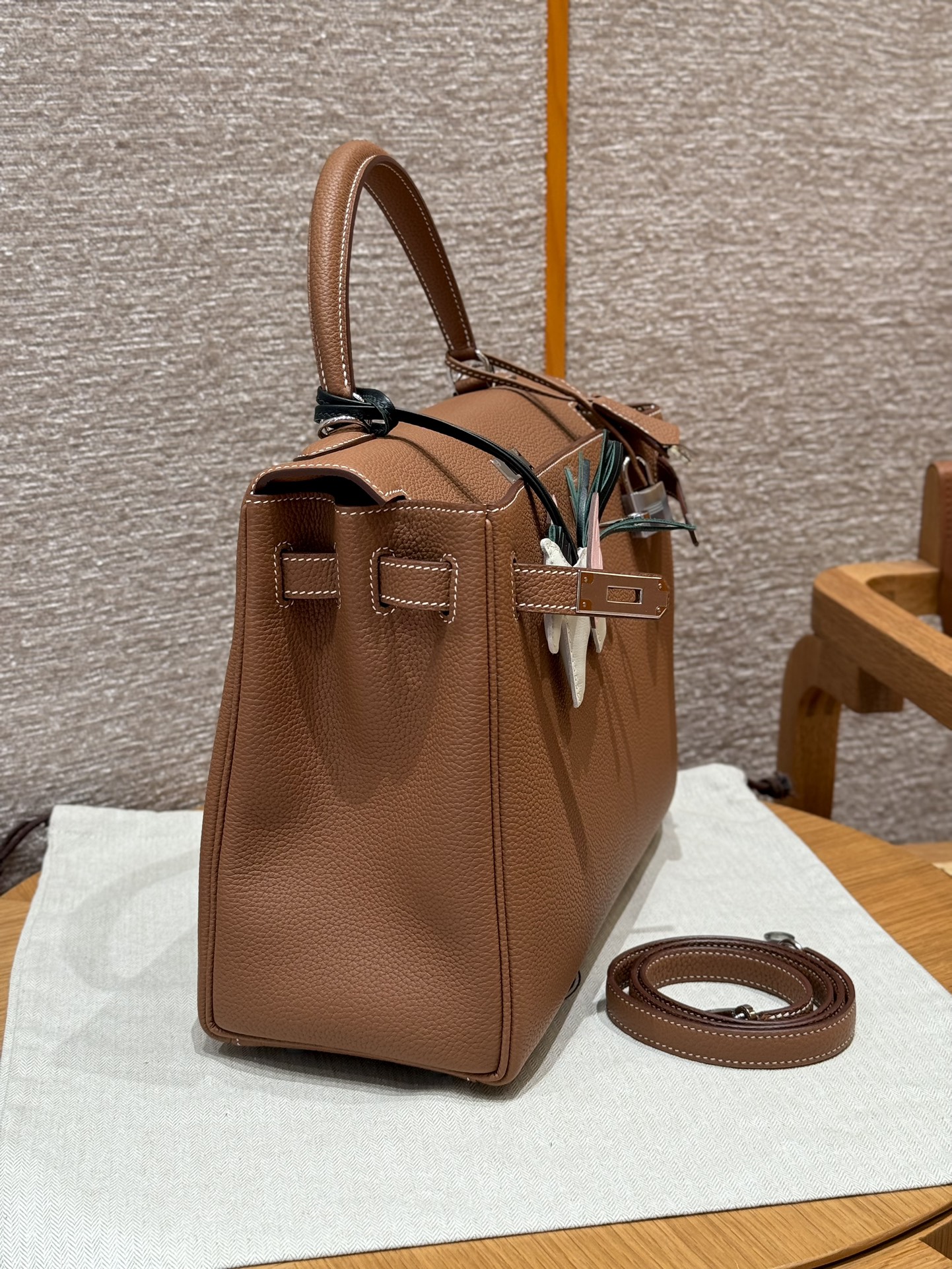 Hermès Kelly 37gold handbag (handmade to order)