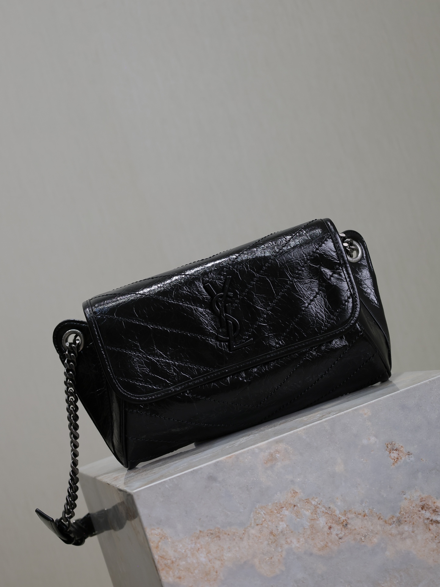 Yves Saint Laurent NIKI BODY BAG 577124