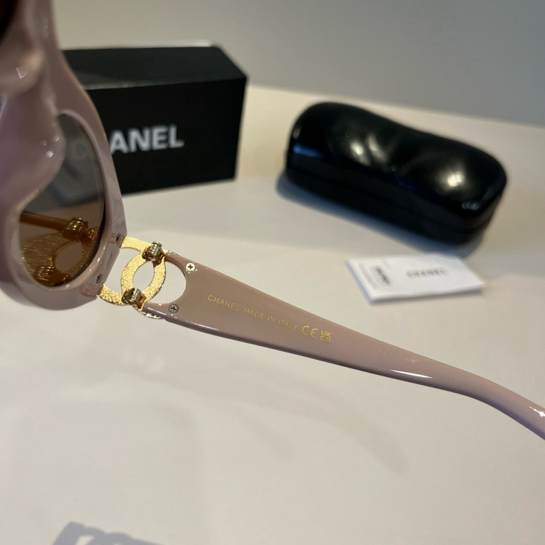 Chanel round frame sunglasses