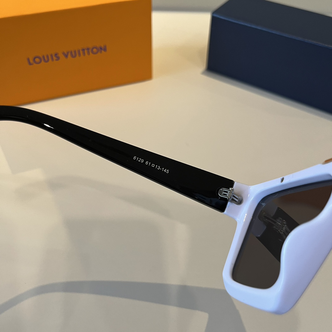 Louis Vuitton square-frame sunglasses