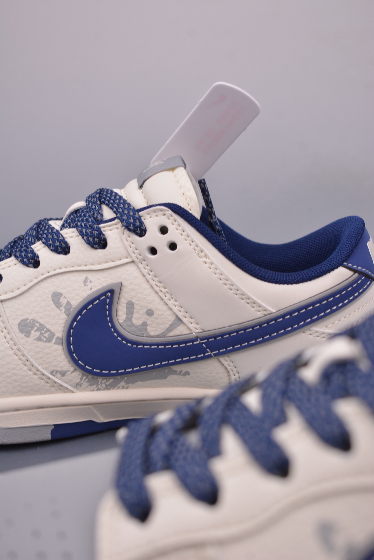 Stussy x Nike SB Dunk Low sneakers White Gray Blue XS6089-593