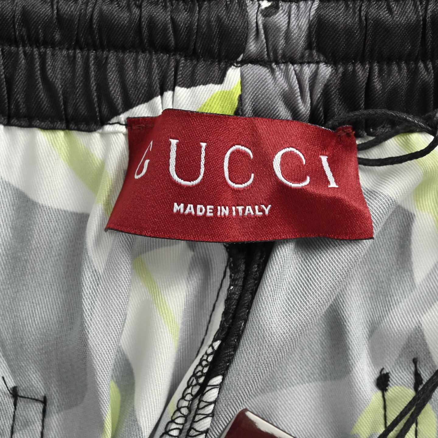 Gucci 25ss surf silk shorts set