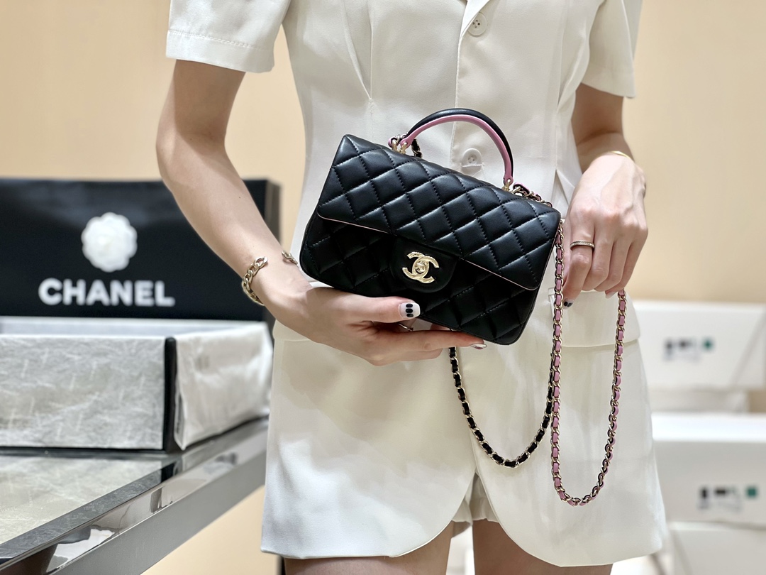 Chanel 24P Spring/Summer Preview Series Limited Edition Pearl Bag AS4384 00138