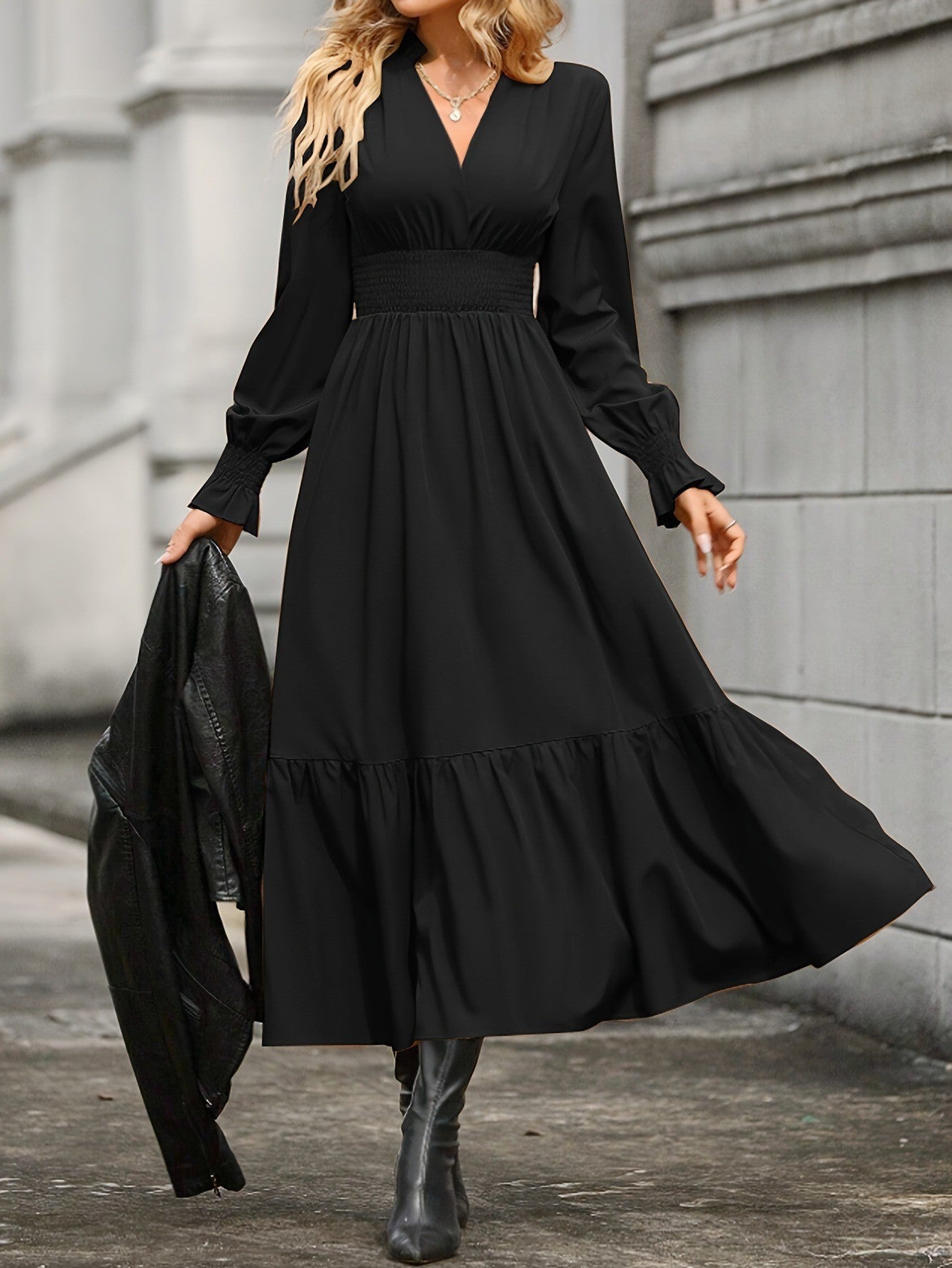 Women's V-neck Lantern Long Sleeve Fashion Dress
