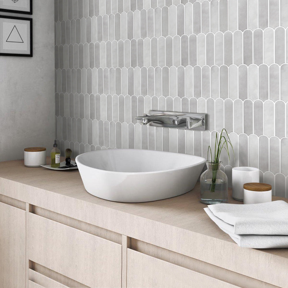 3D Gray Fish Scale Peel and Stick Wall Tile