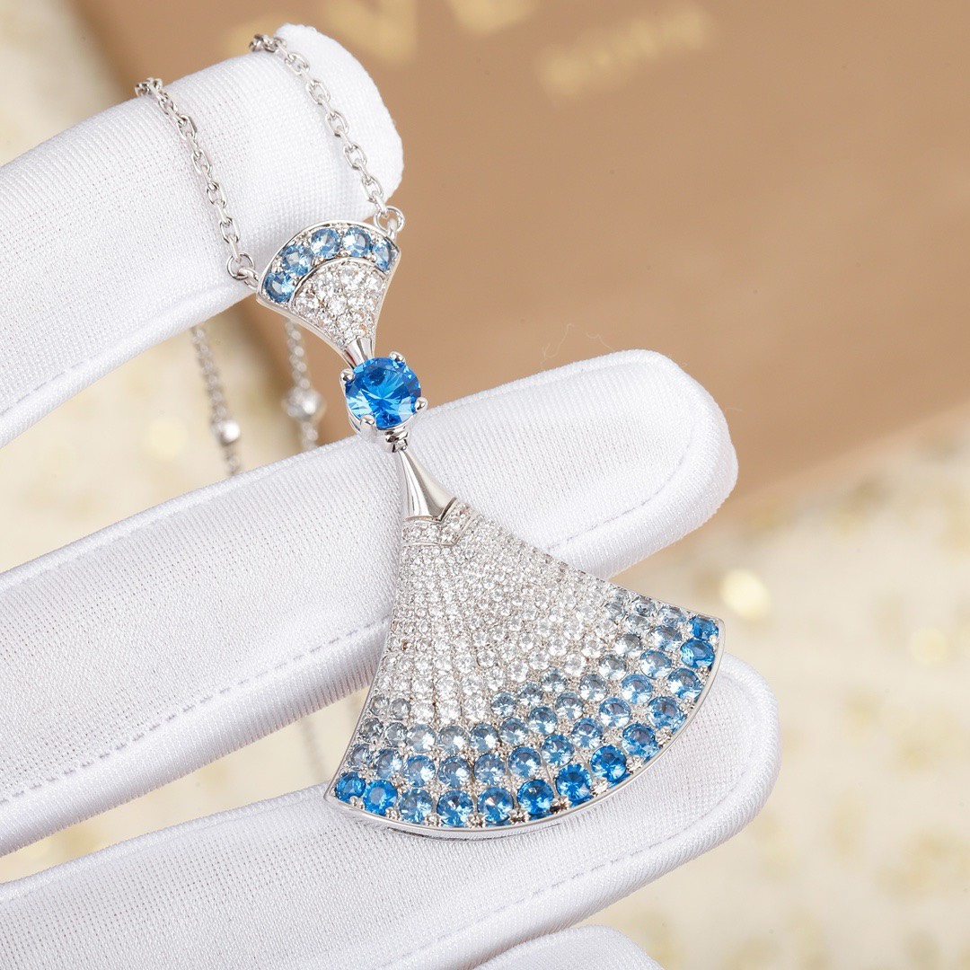 Bulgari DIVASDREAM fan-shaped diamond necklace