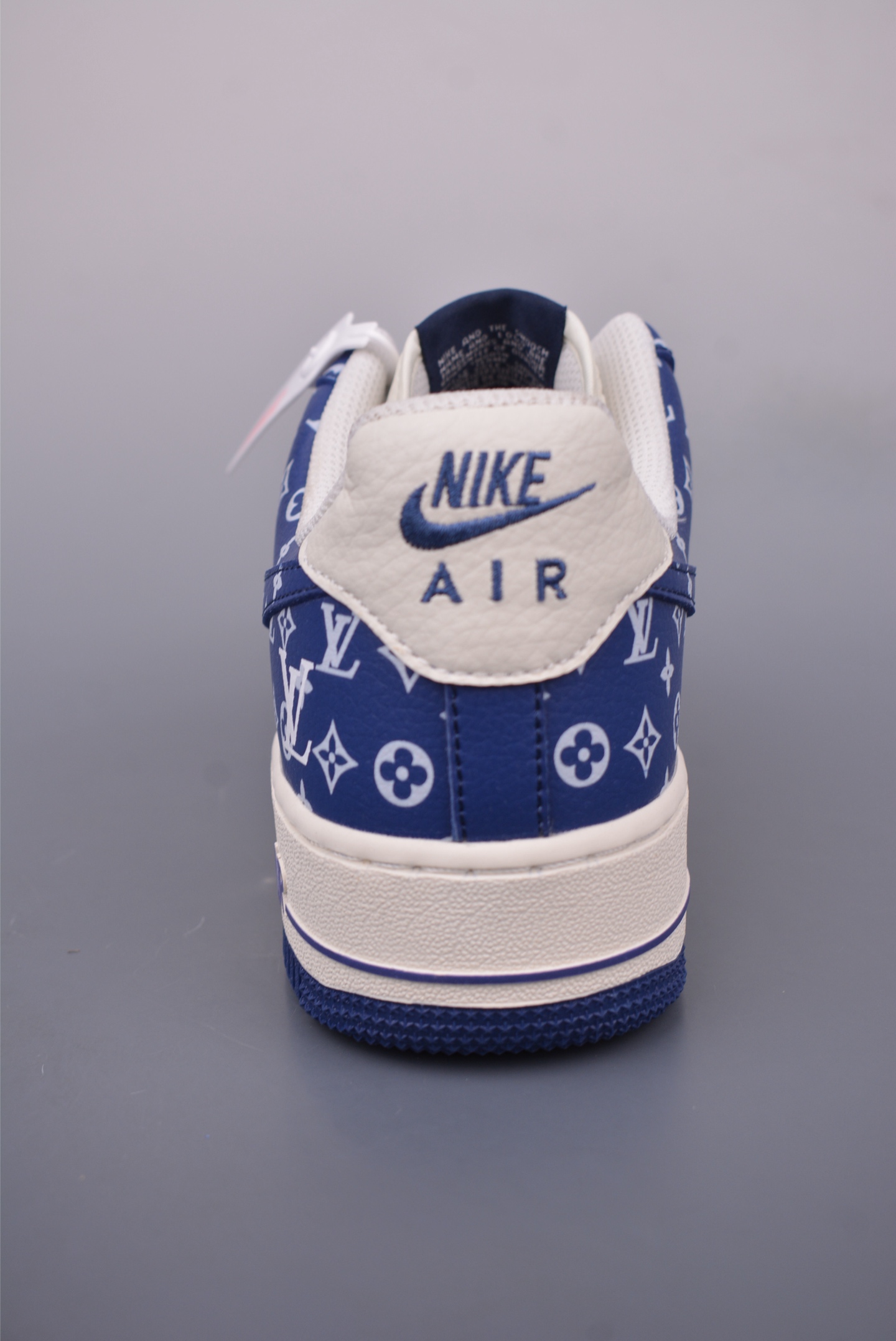 Louis Vuitton x Nike Air Force 1'07 LV8 Low 