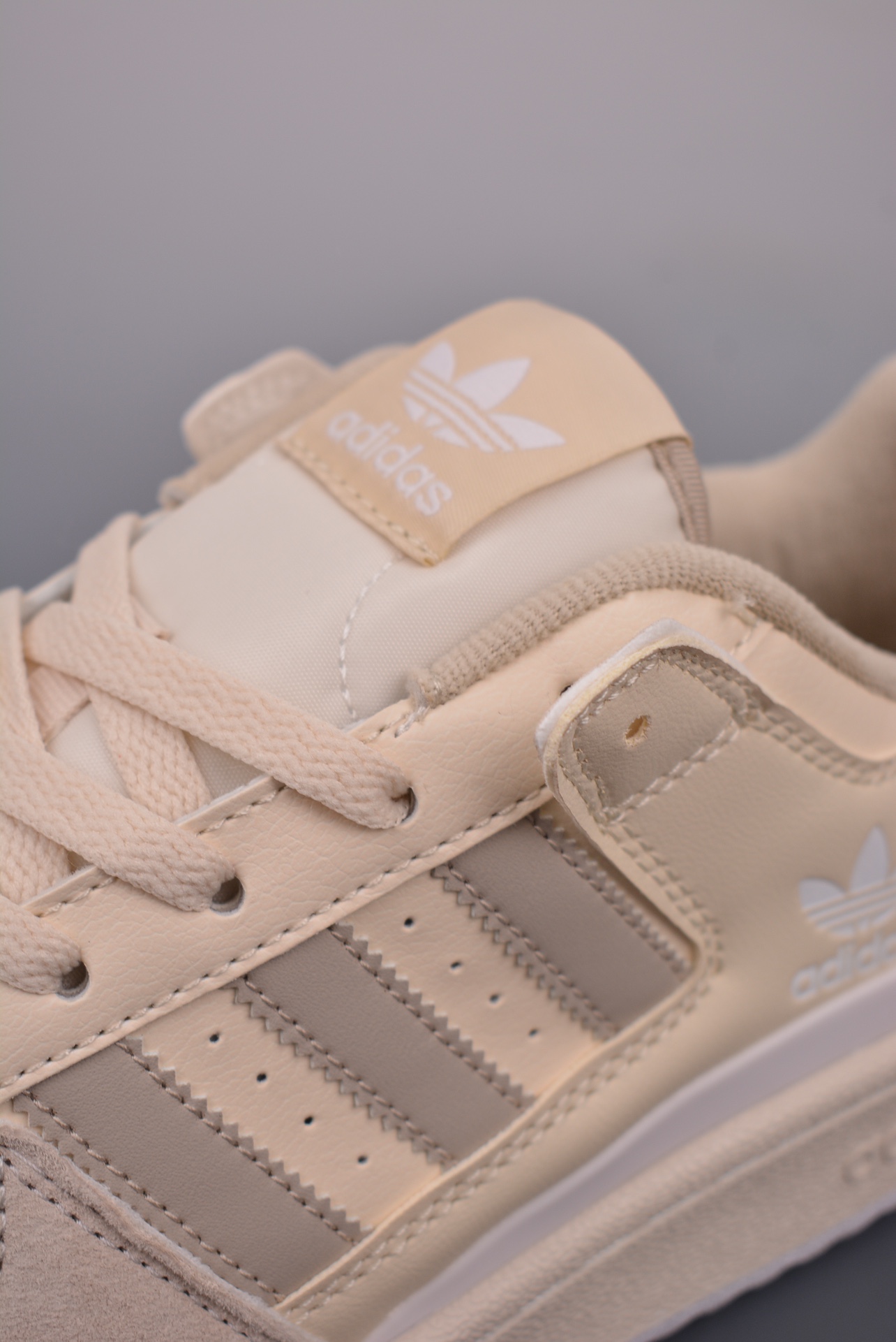 Adidas Originals Forum 84 Low CL Light Khaki ID7995
