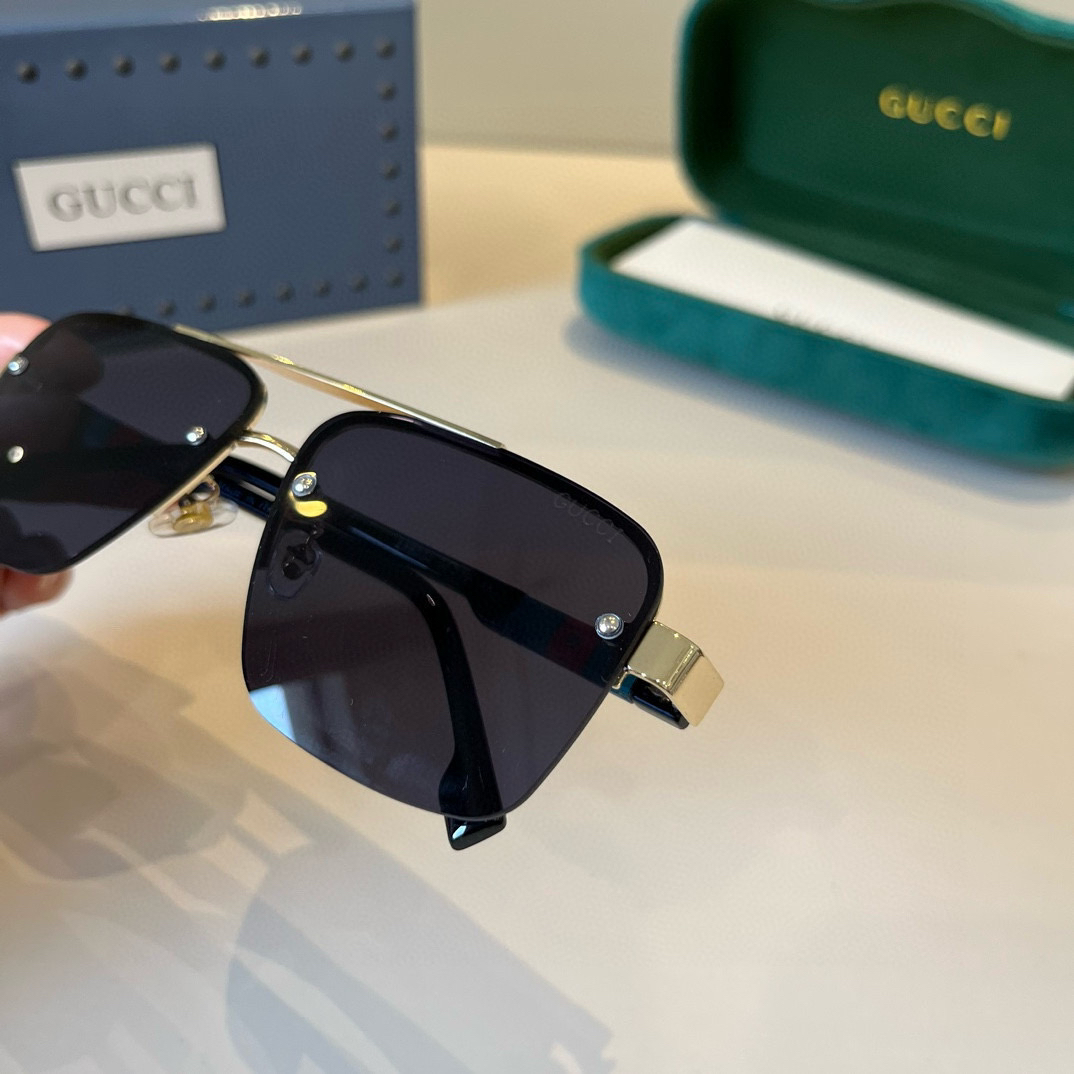 Gucci Square Frame Sunglasses