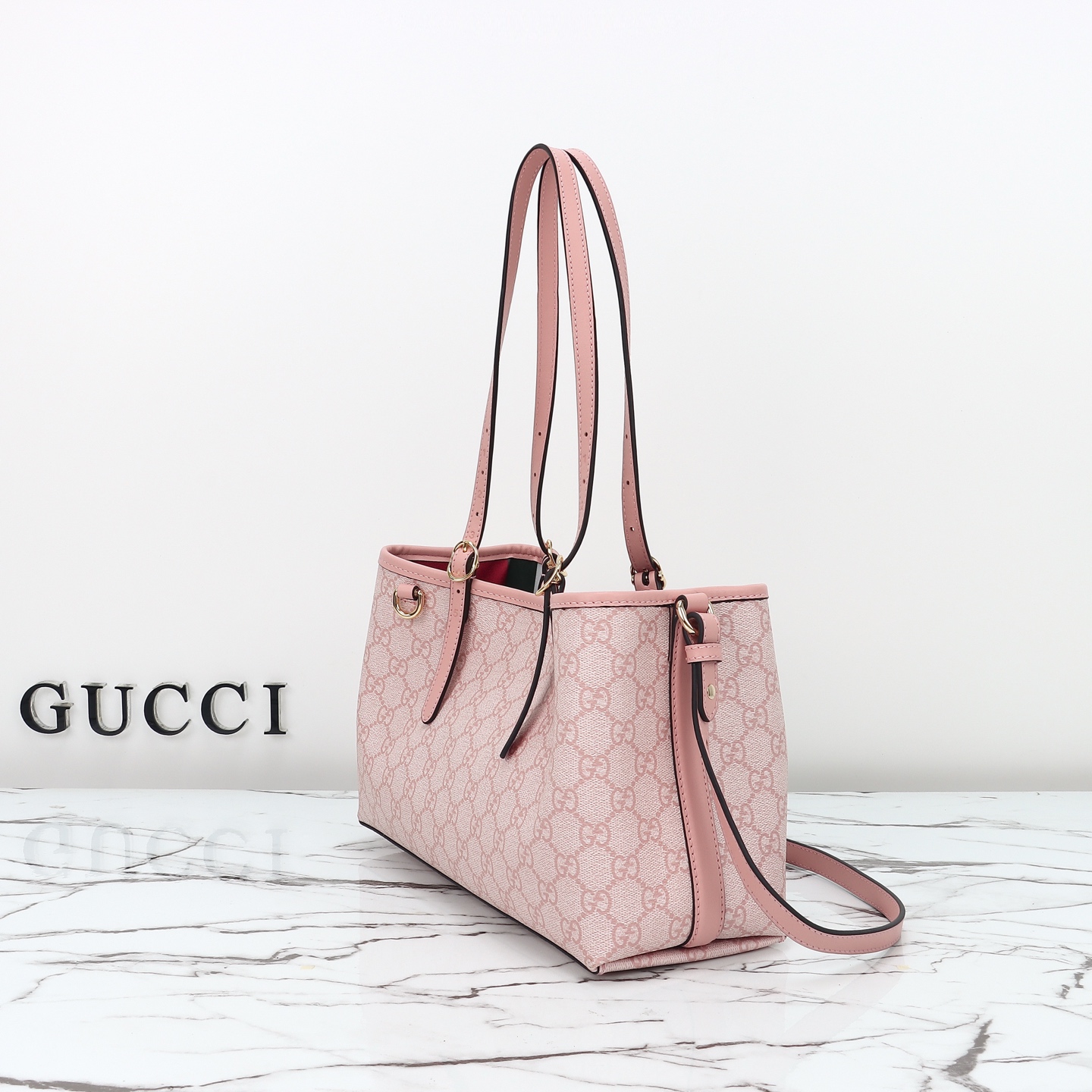 Gucci GG Emblem medium tote bag ‎815214 FAD6L 8459